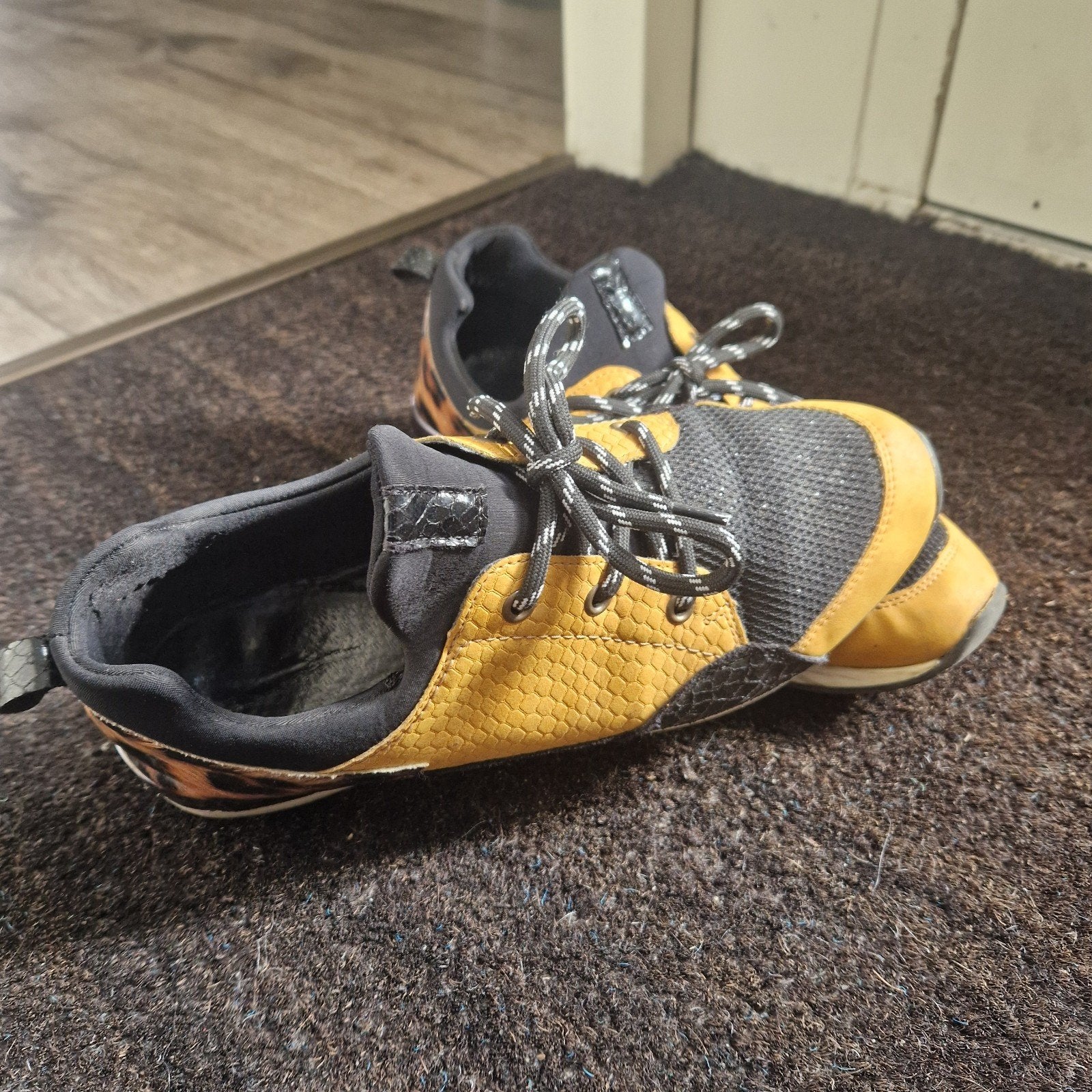 TE KOOP MOOIE DAMES SNEAKERS REMONTE MAAT 40, Ophalen of Verzenden, Zo goed als nieuw, Sneakers of Gympen