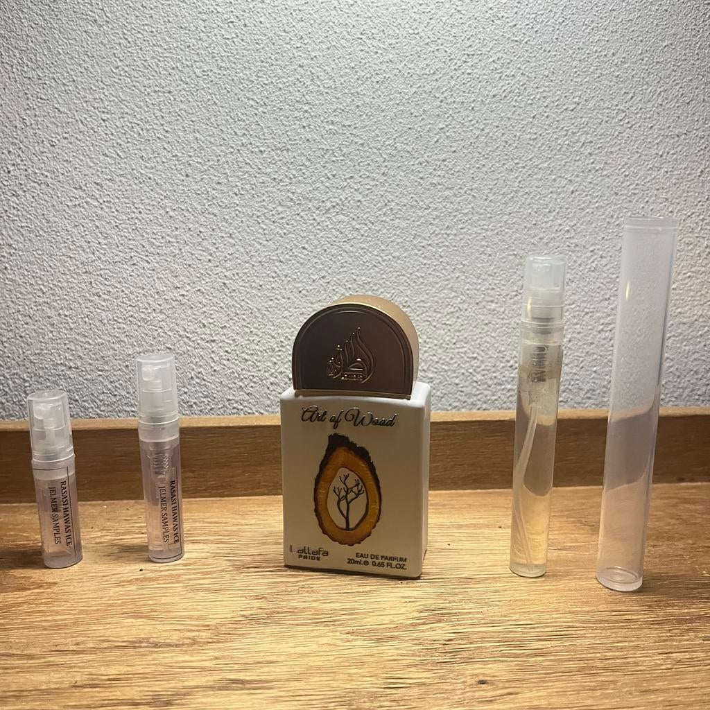 Lattafa - Art of Wood samples | 1 tot 3ML, Ophalen of Verzenden, Zo goed als nieuw
