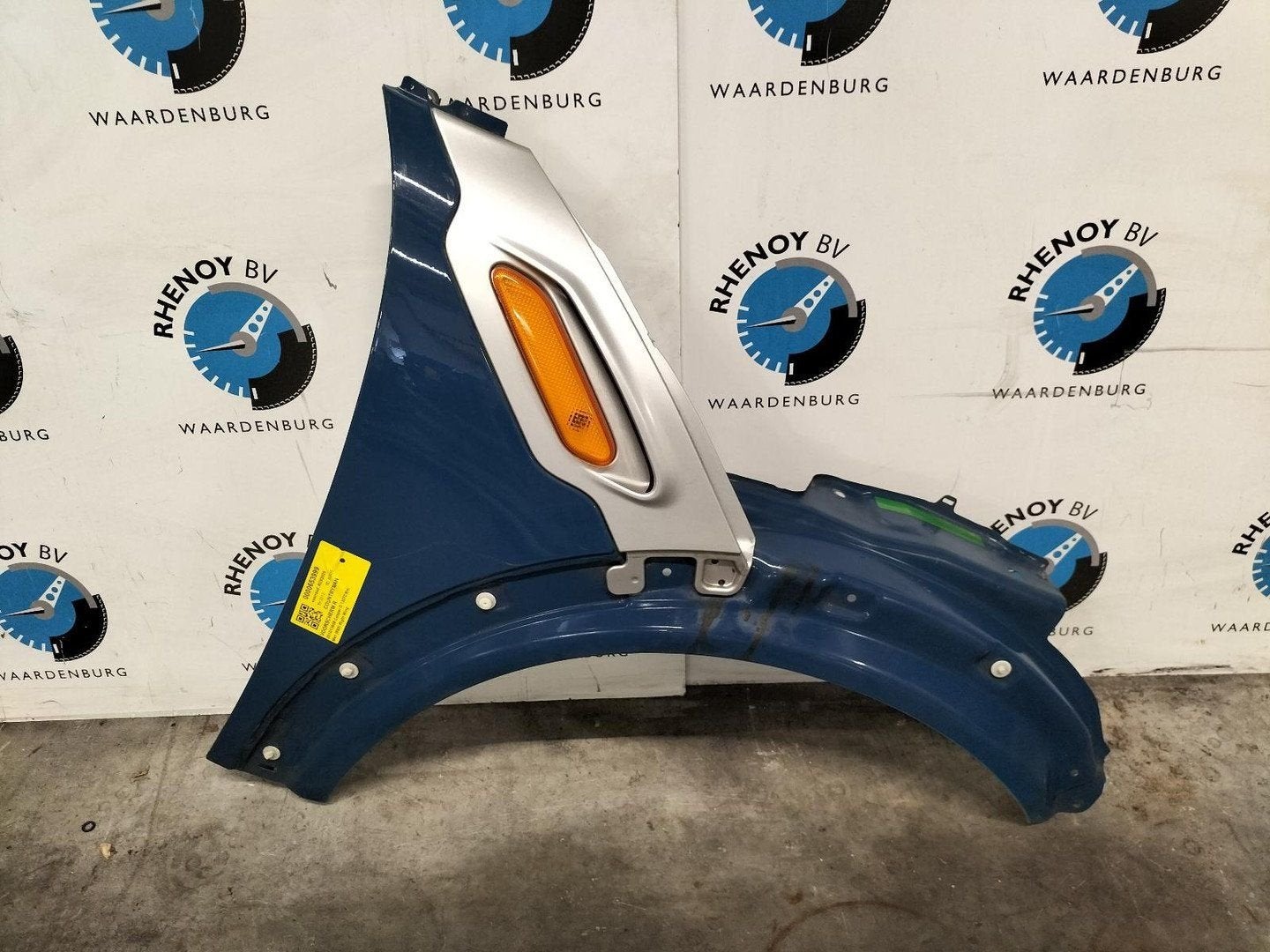 MINI (BMW) COUNTRYMAN VOORSCHERM R 2012, Ophalen of Verzenden, Gebruikt, Stiba lid