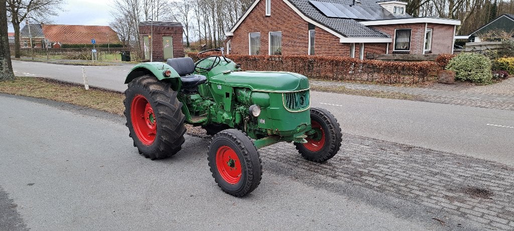 Deutz  D  40.05     en     Hinomoto  1804, Zakelijke goederen, Ophalen of Verzenden, Gebruikt, Tot 80 Pk, Deutz - Fahr