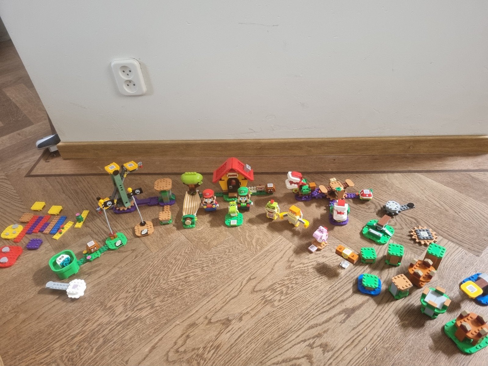 Lego Super Mario en Luigi Starterset en Uitbreidingen, Ophalen of Verzenden, Zo goed als nieuw