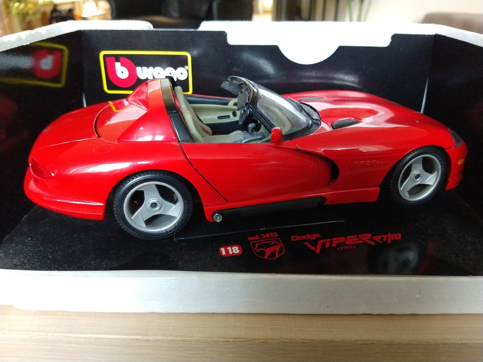 Bburago Dodge Viper RT/10 1992. 1:18 Nieuw, Ophalen of Verzenden, Nieuw, Auto, Bburago