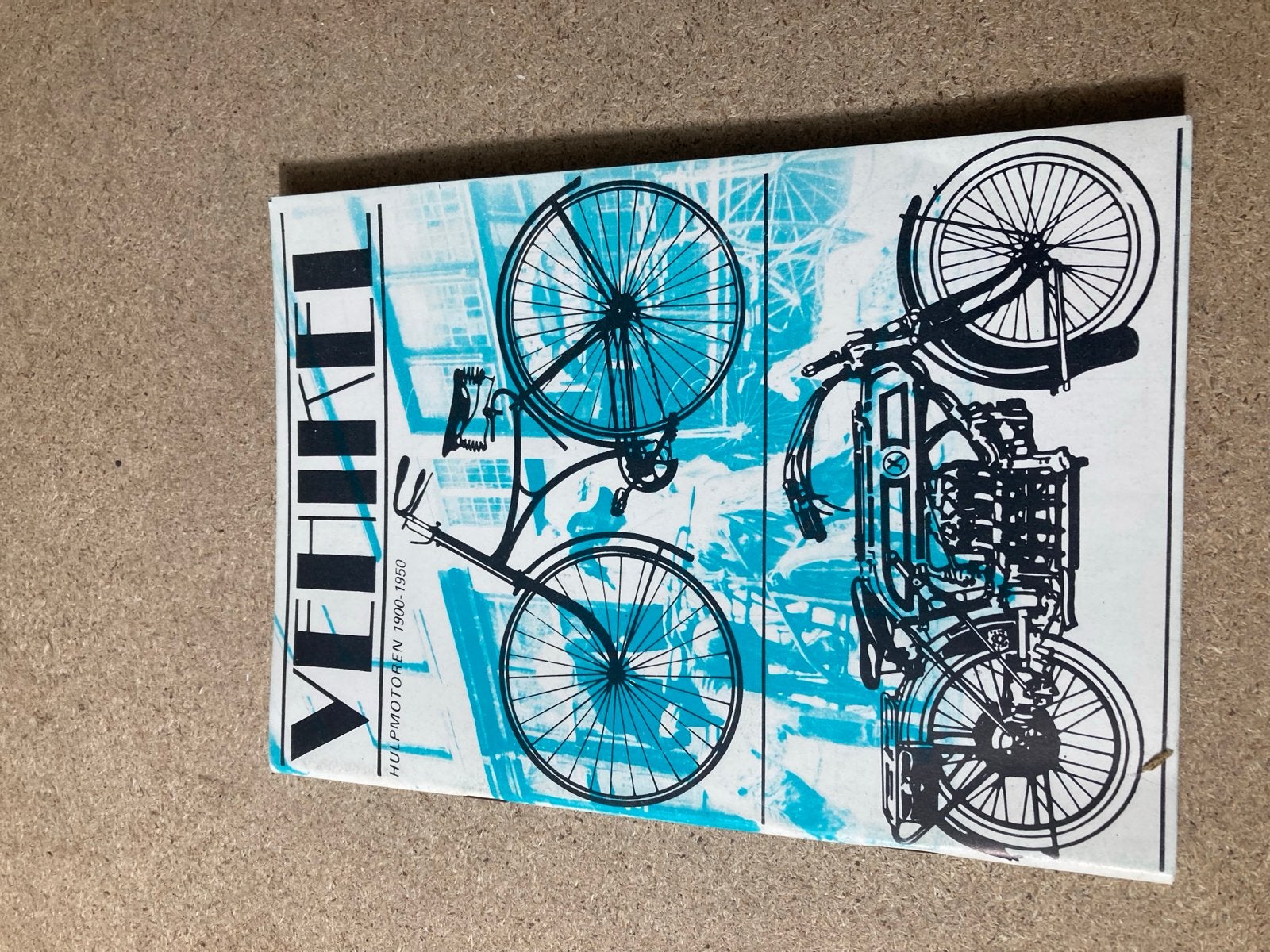 Boek: Vehikkel - Hulp Motorfietsen 1900-1950, Ophalen of Verzenden, Gelezen