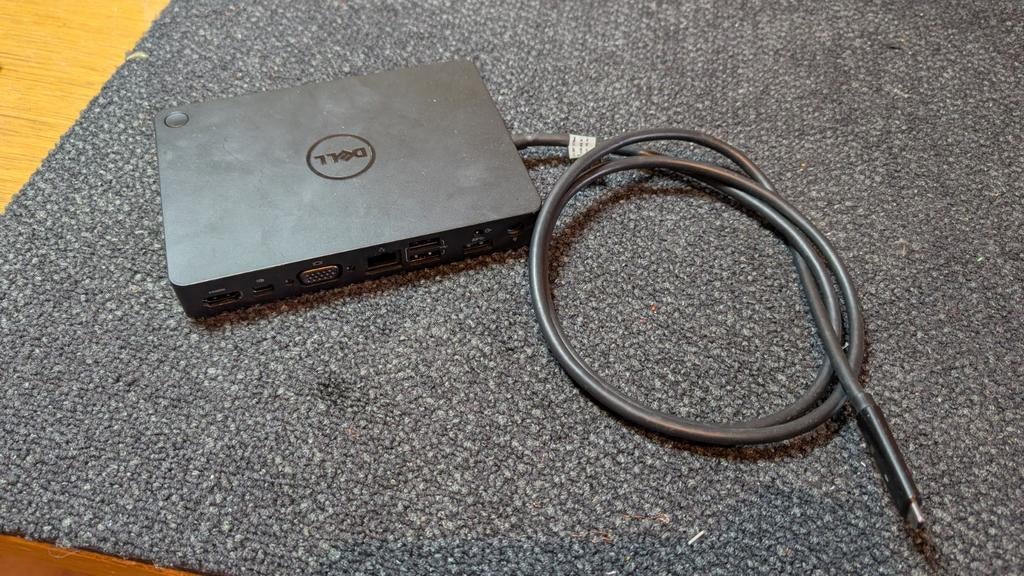 Dell WD15 K17A001 USB-C Docking Station met Voeding, Computers en Software, Ophalen of Verzenden, Gebruikt