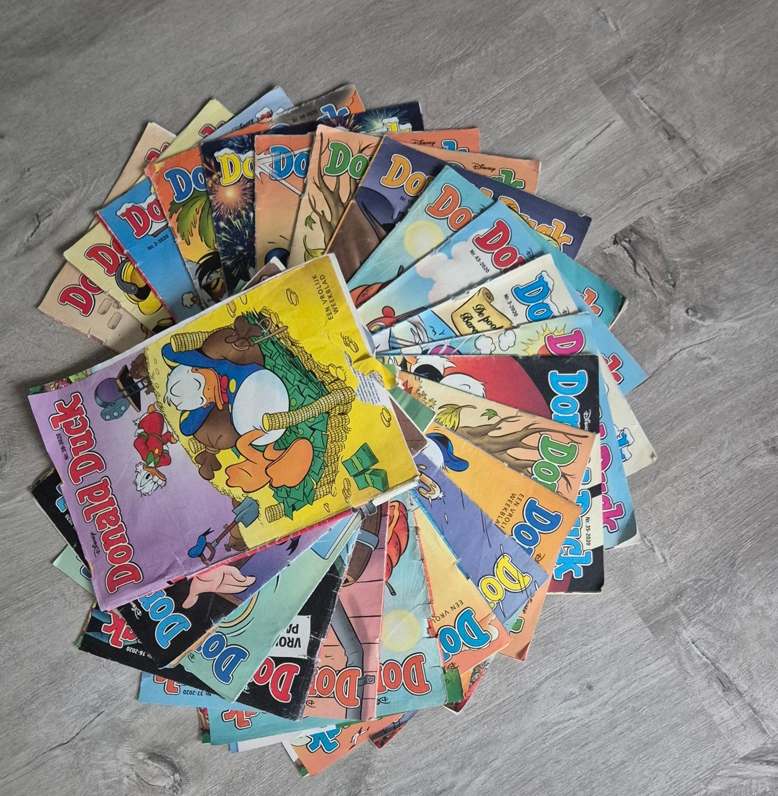 Donald Ducks uit jaargang 2020, Boeken, Meerdere stripboeken, Ophalen, Gelezen