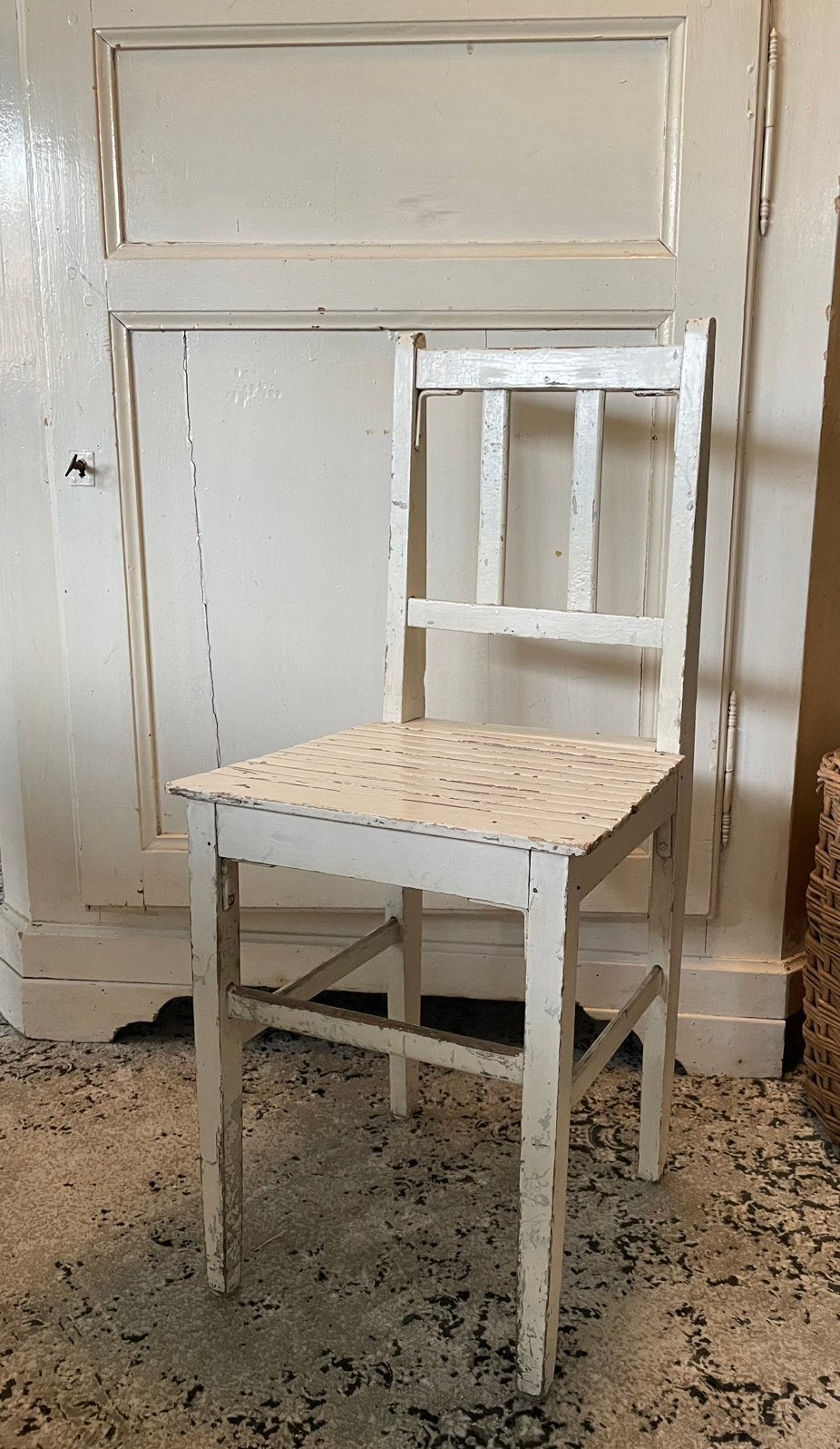 Brocante oude Franse houten stoel / stoeltje, Ophalen