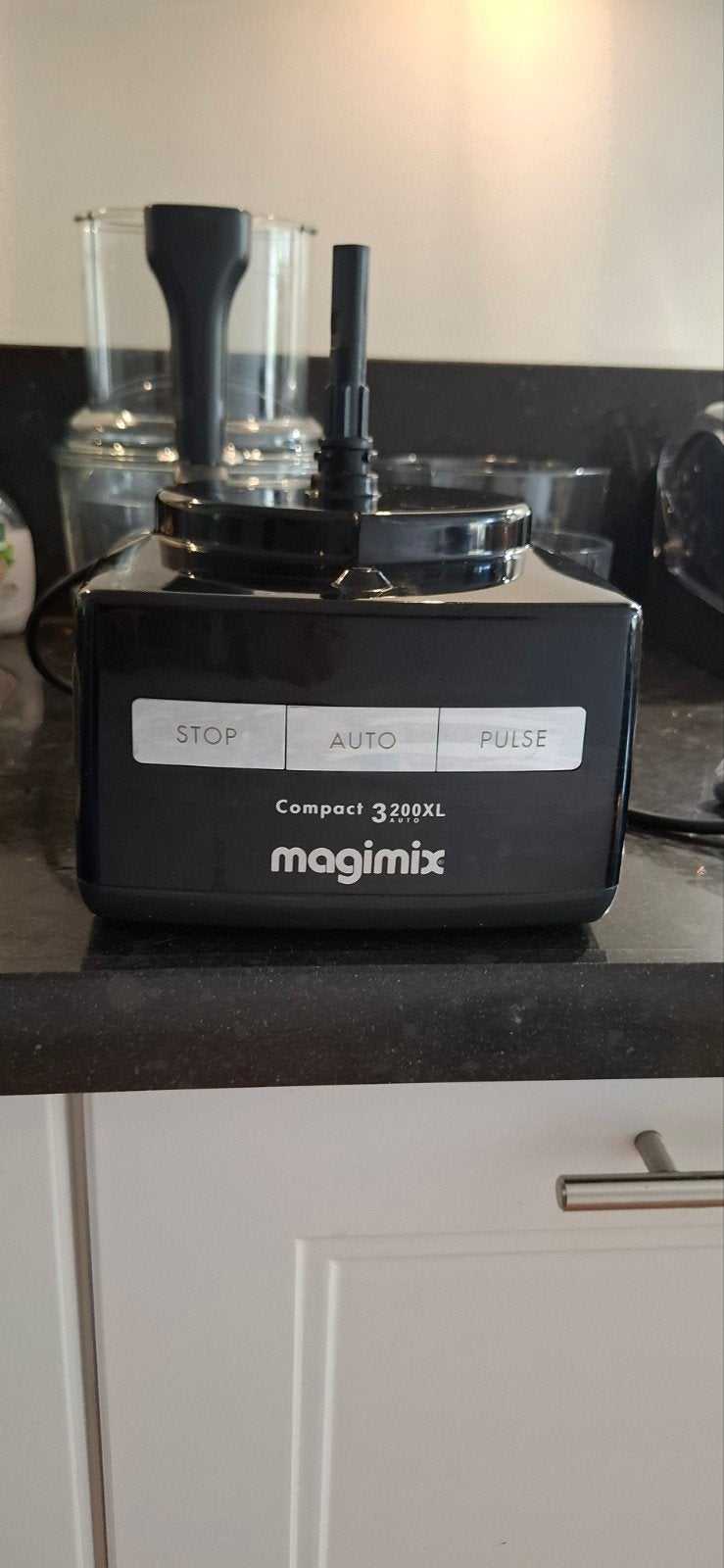 Magimix Compact 3200XL Foodprocessor Zwart – Zeer Compleet!, Ophalen, Gebruikt, 3 snelheden of meer