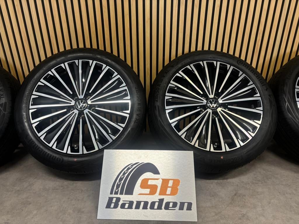 Volkswagen T-Roc 18 inch velgen + Zomerbanden DEMO Passat VW, 18 inch, 215 mm, Banden en Velgen, Nieuw