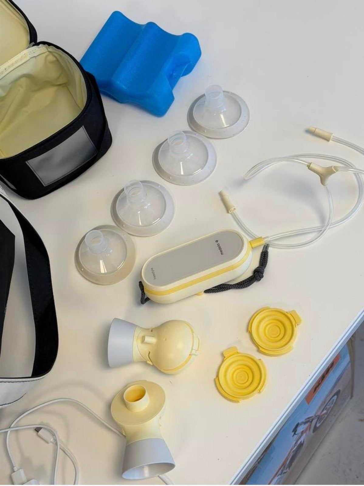 Medela Freestyle Dubbele Elektrische Borstkolf Set met Tas, Medela, B, Borstkolf, Ophalen of Verzenden