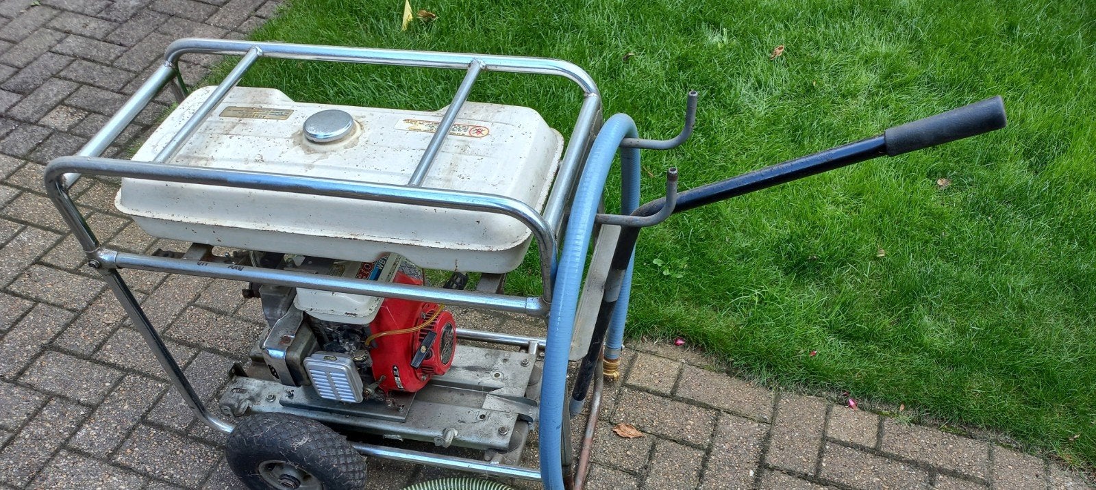 Honda WB 10 waterpomp 4 takt water pomp in frame op wielen, Ophalen, Gebruikt, Handmatig, Beregeningspomp