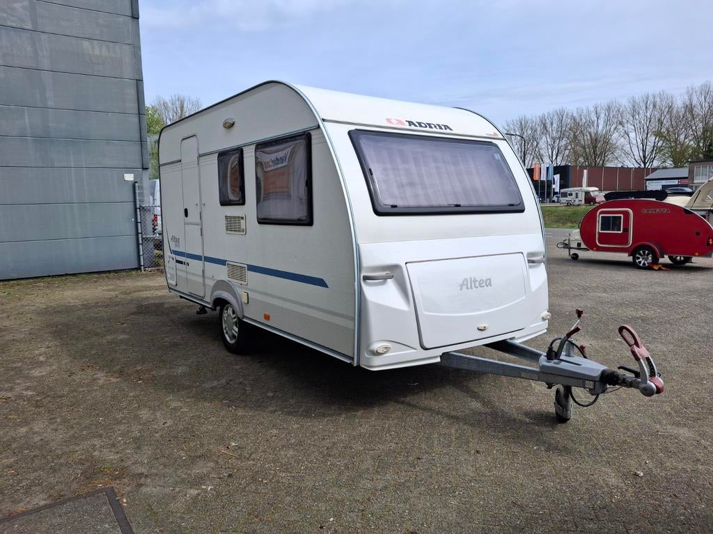Adria Altea 390 PS, i.z.g.s. met voortent, Treinzit, 750 - 1000 kg, Adria, 4 tot 5 meter