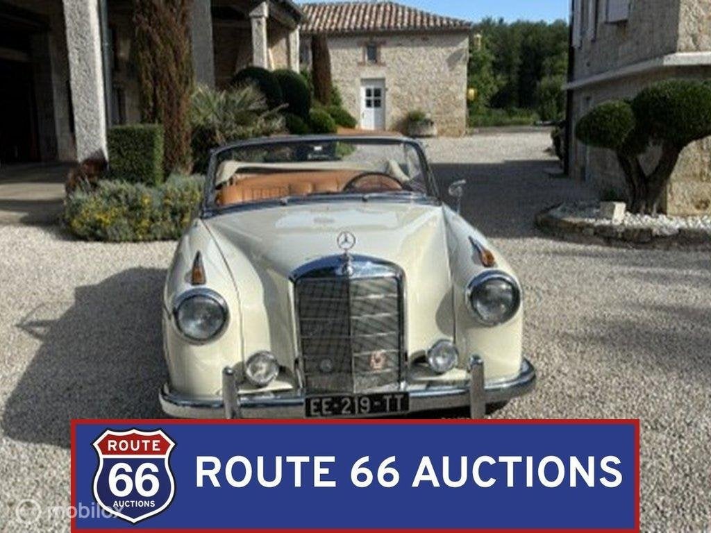 Mercedes-Benz 220 SE Cabriolet Ponton | 1960 | Route 66 Auct, Auto's, Overige carrosserieën, Zwart, Mercedes-Benz, Bedrijf
