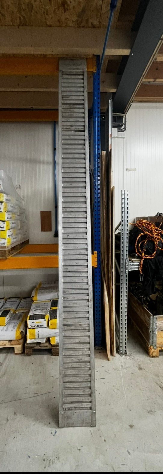 Aluminium rijplaten 360x30cm, Ophalen, Zo goed als nieuw