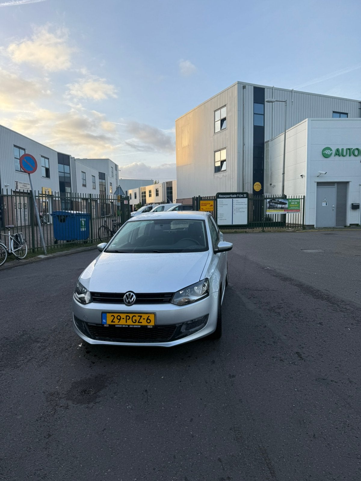 Volkswagen Polo 1.4 16V FSI 63KW 2011 Grijs MET CARPLAY, Auto's, Voorwielaandrijving, 970 kg, 40 €/maand, 4 cilinders