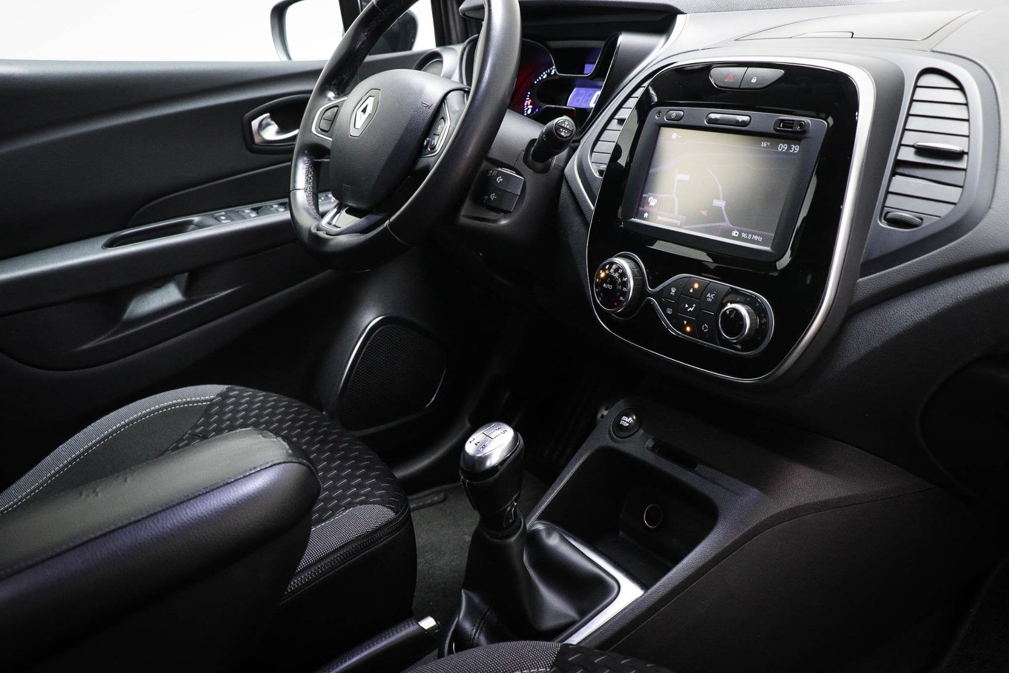 Renault Captur 0.9 TCe Intens | LED | CLIMA | NAVIGATIE | CA, Auto's, Voorwielaandrijving, 898 cc, Stof, Gebruikt