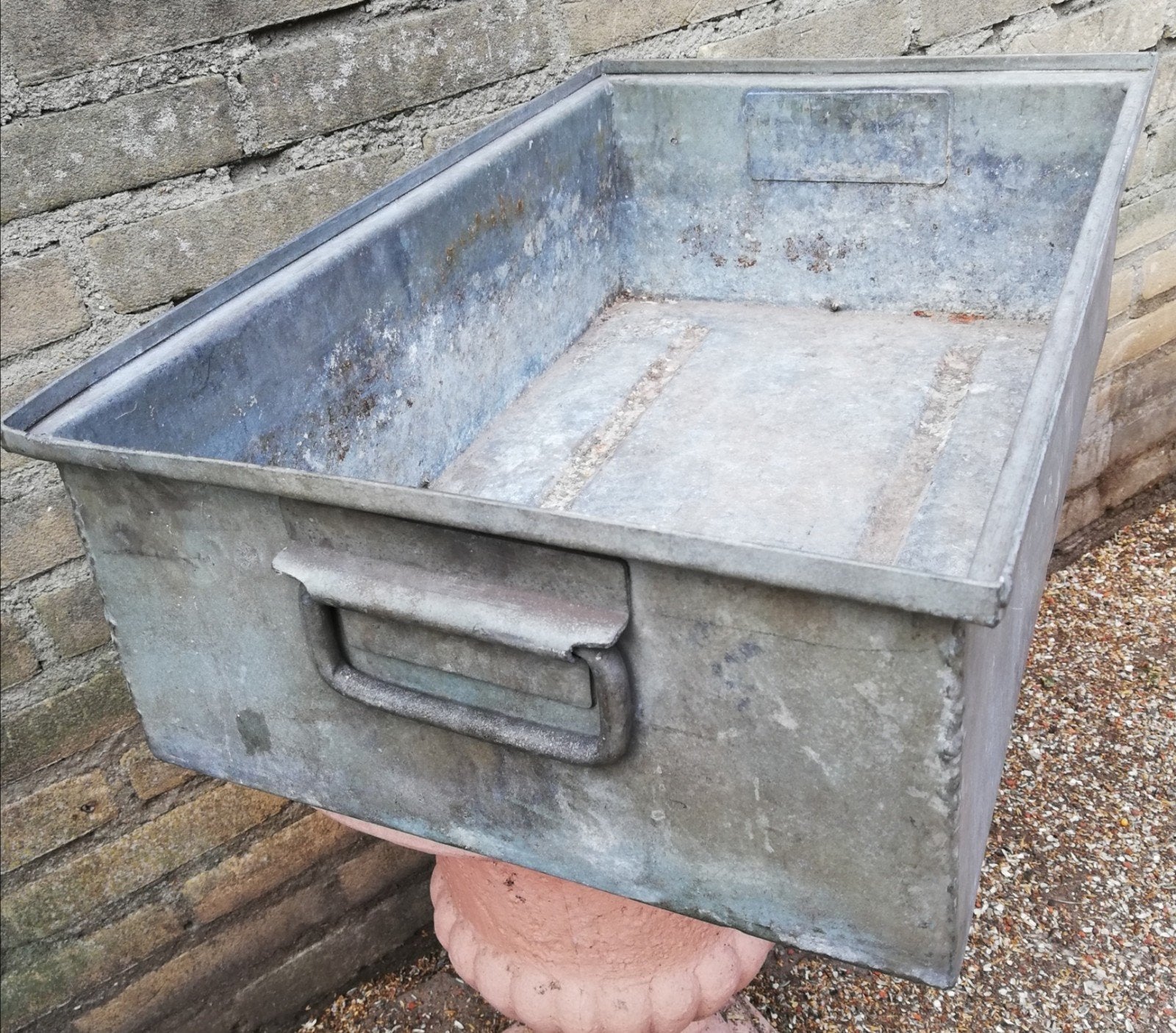 Magazijnbak. Industrieel. Zink. 52/34/18 cm., Ophalen