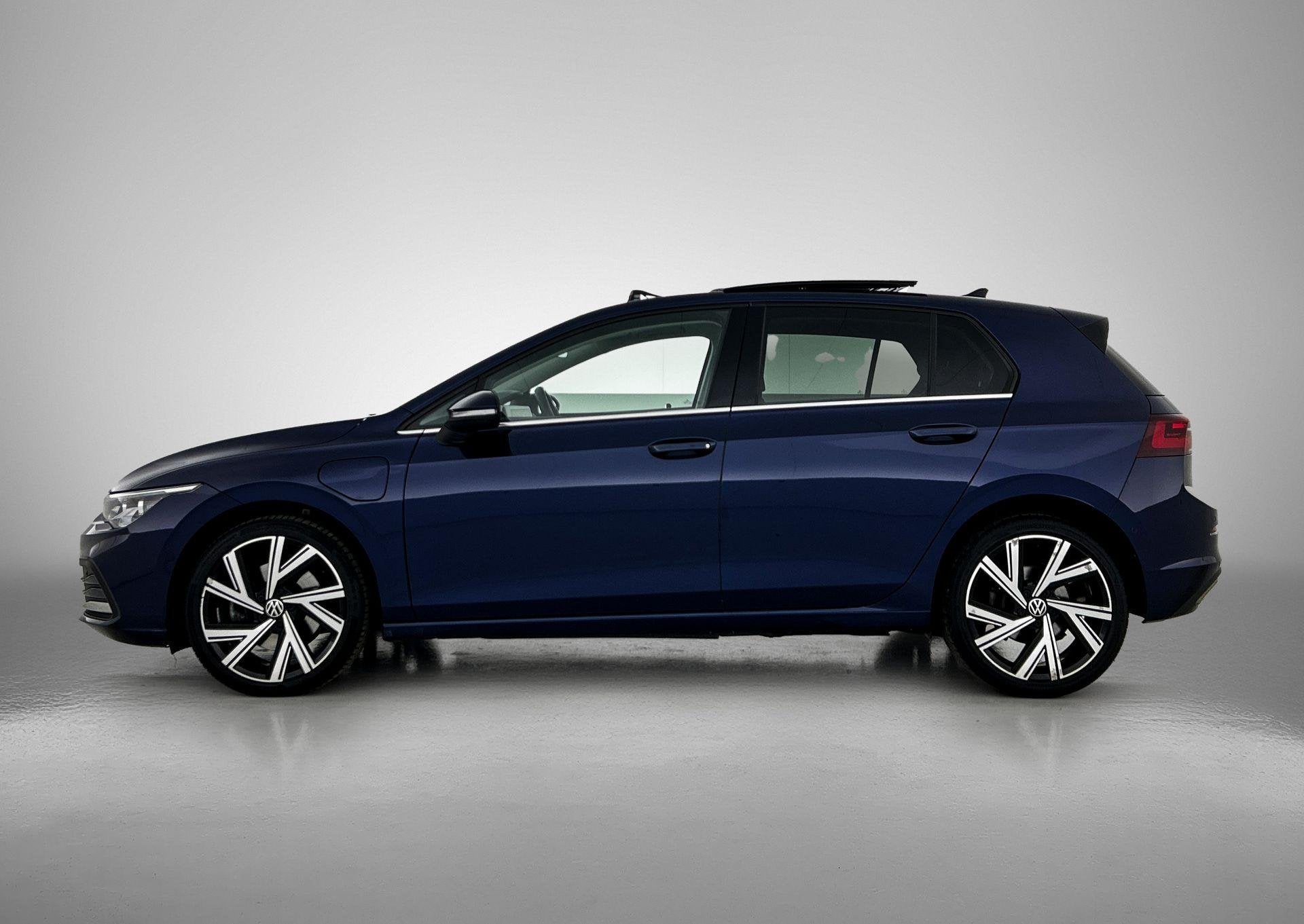 Volkswagen Golf 1.4 eHybrid Style | SOH 94.7% | PANORAMADAK, Auto's, 12 maanden, 1490 kg, Gebruikt, 4 cilinders