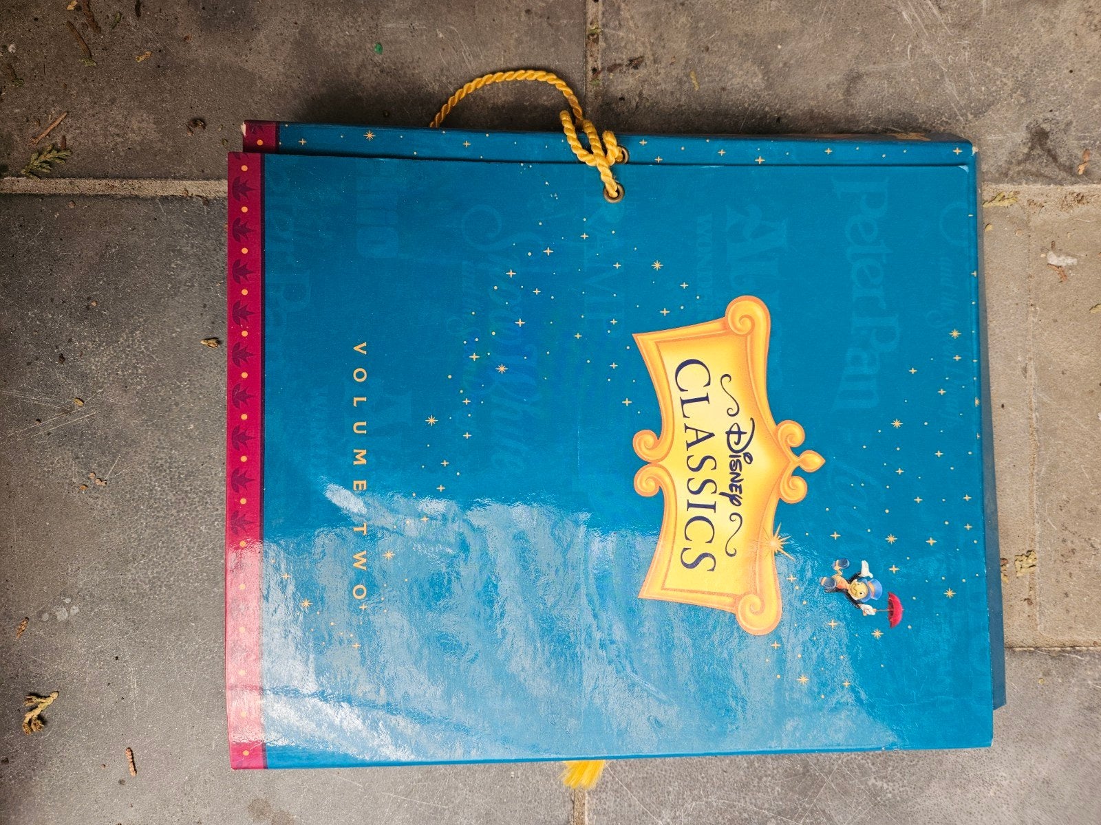 Disney Classics Design Gidsen - Volume Twee, Verzamelen, Disney, Ophalen