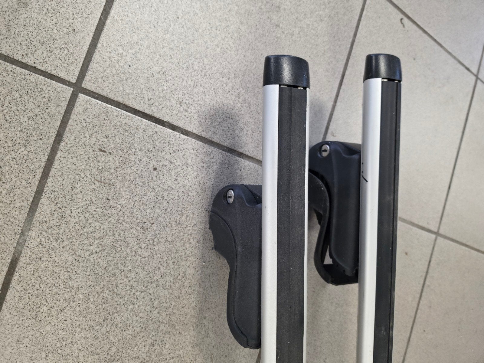 Dakdragers Hapro Cronos 135 cm - Aluminium, Auto diversen, Dakdragers, Ophalen, Zo goed als nieuw