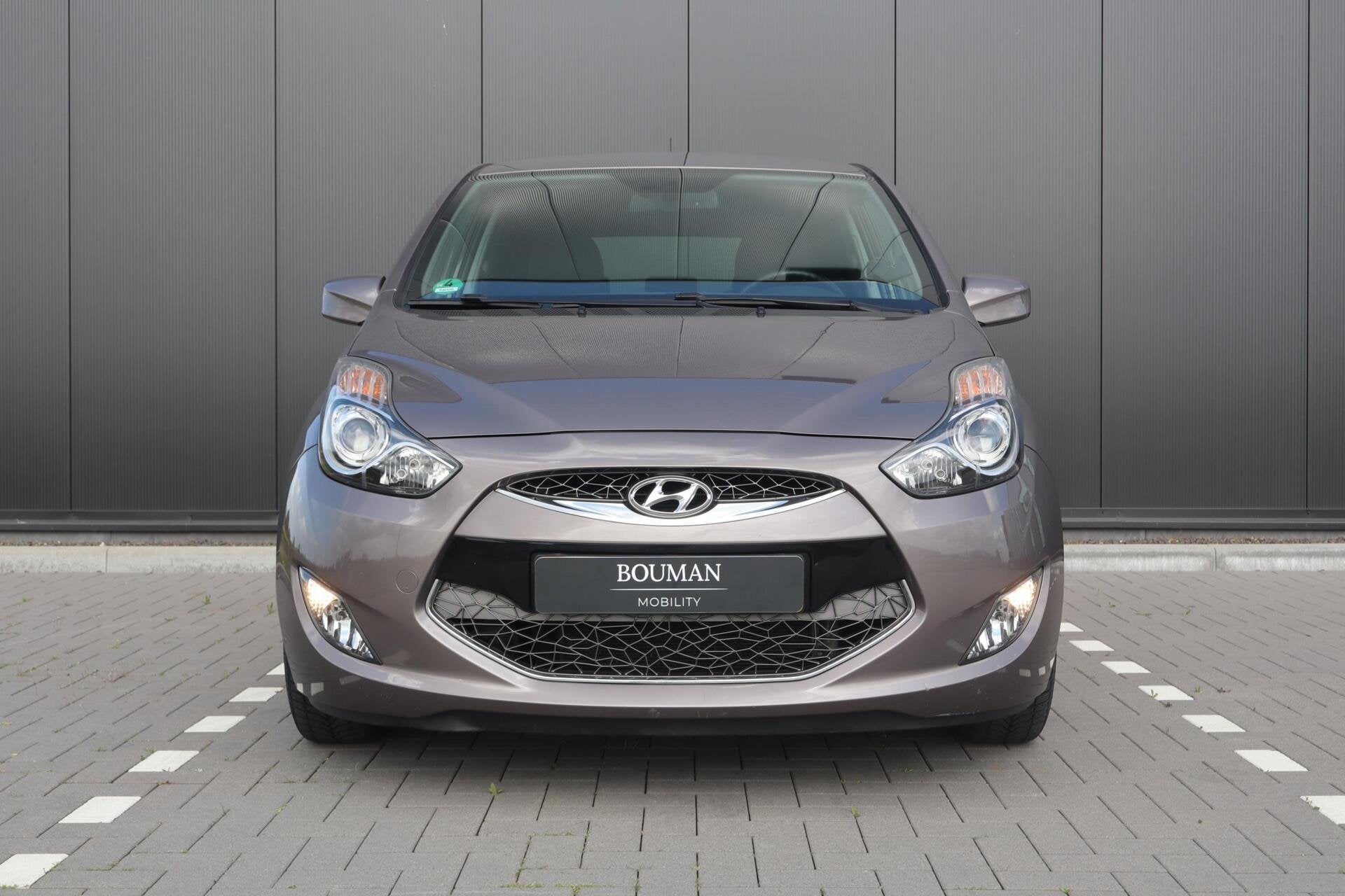Hyundai ix20 1.6i i-Vision AUTOMAAT, CLIMATE, PDC, CRUISE, Auto's, Euro 5, 4 cilinders, Bruin, Bedrijf