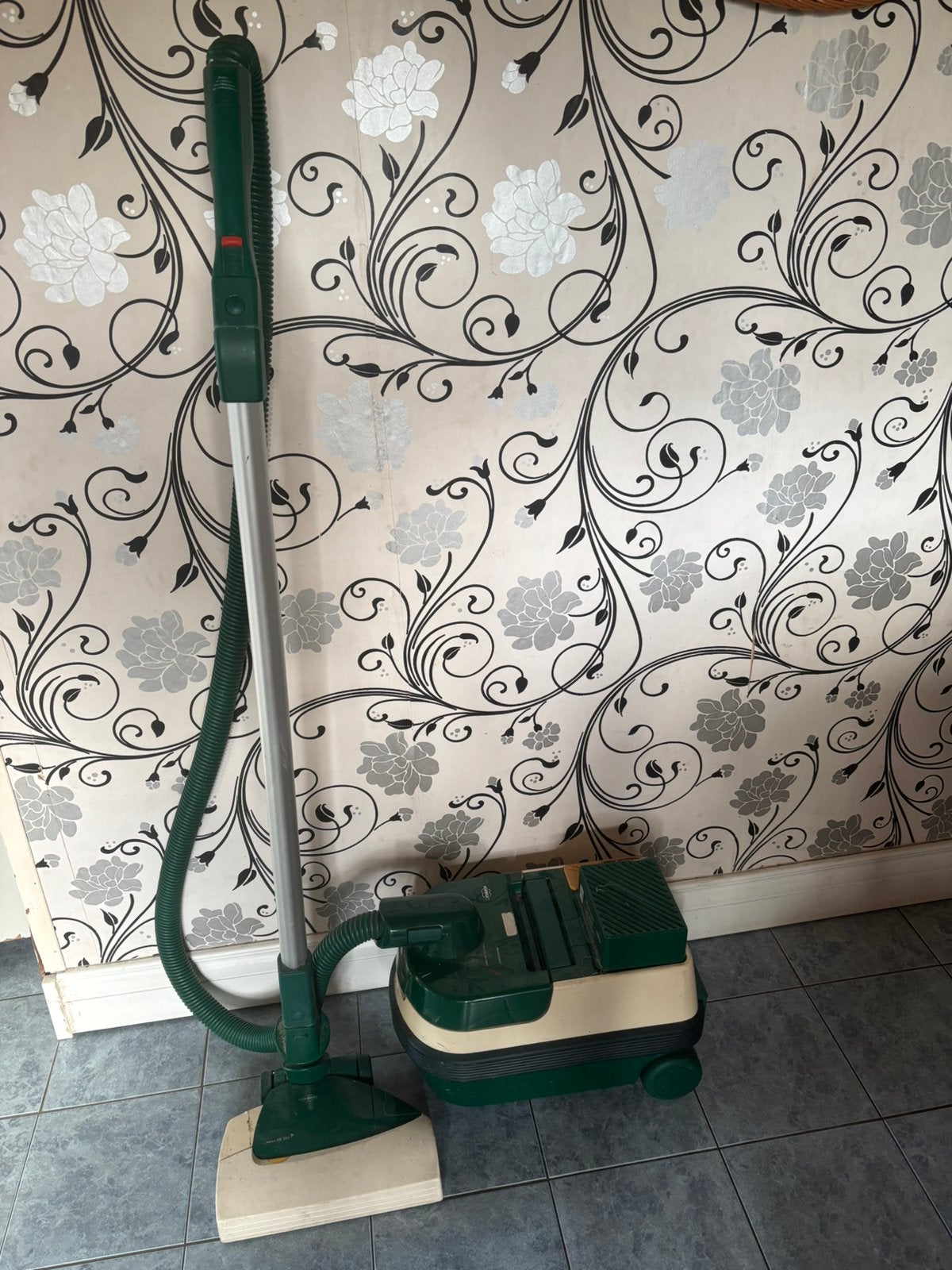 Stofzuiger zeer krachtig merk vorwork nu 50 euro, Ophalen of Verzenden, Zo goed als nieuw, Miele