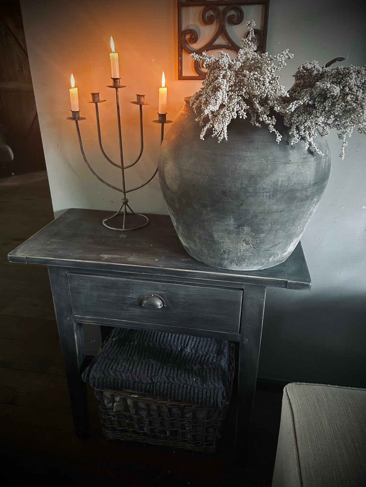 Sidetable en wijntafel, Ophalen
