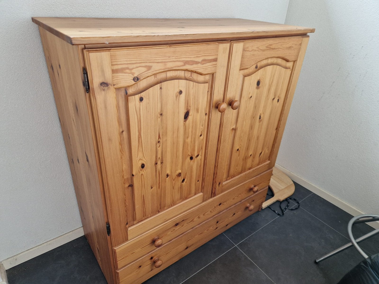 Grenen kast, Ophalen, Gebruikt, 25 tot 50 cm