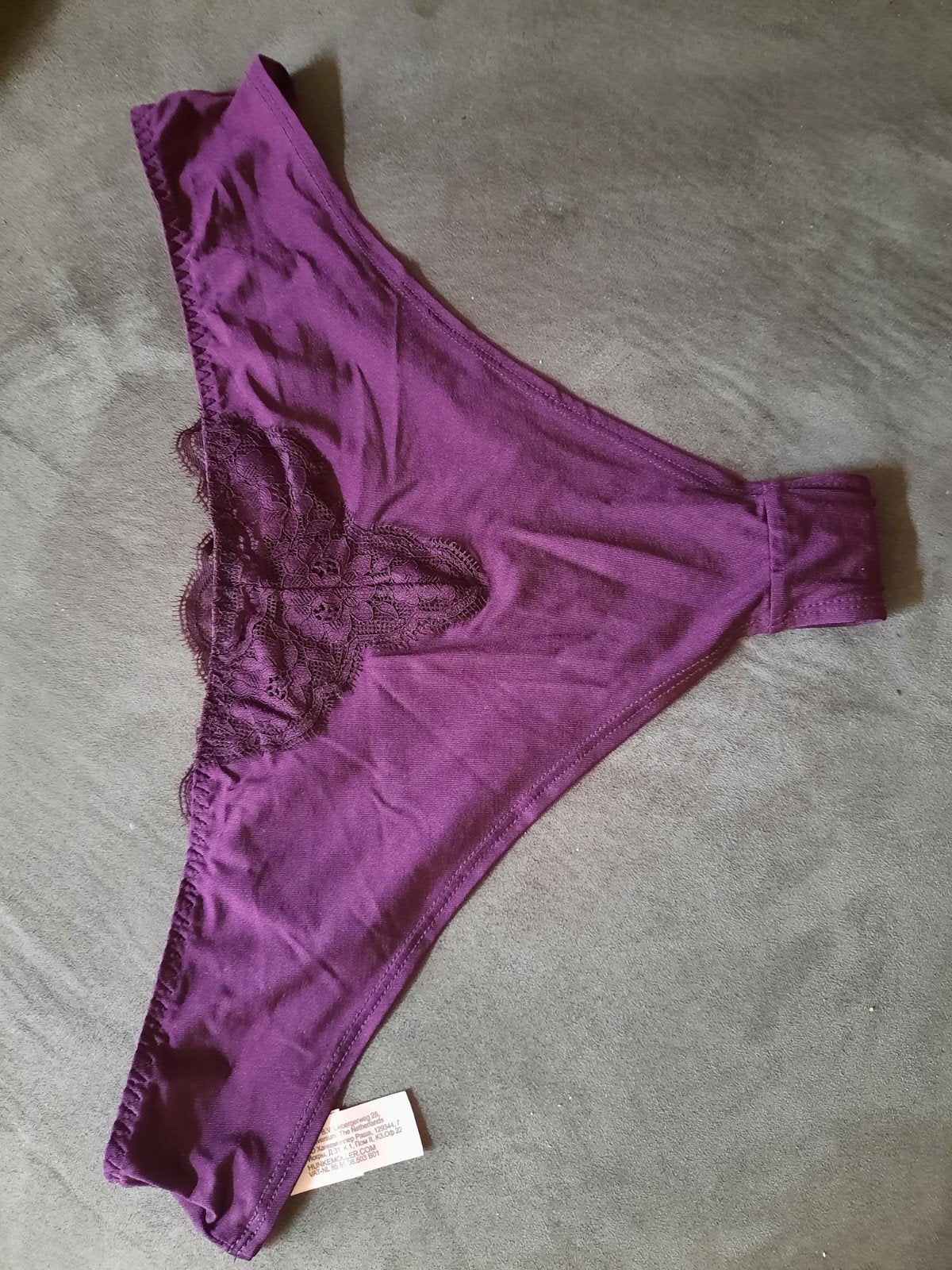 Hunkemöller bh 80E string XL aubergine kleur, Kleding | Dames, Ondergoed en Lingerie, Hunkemöller, Ophalen of Verzenden, Overige kleuren