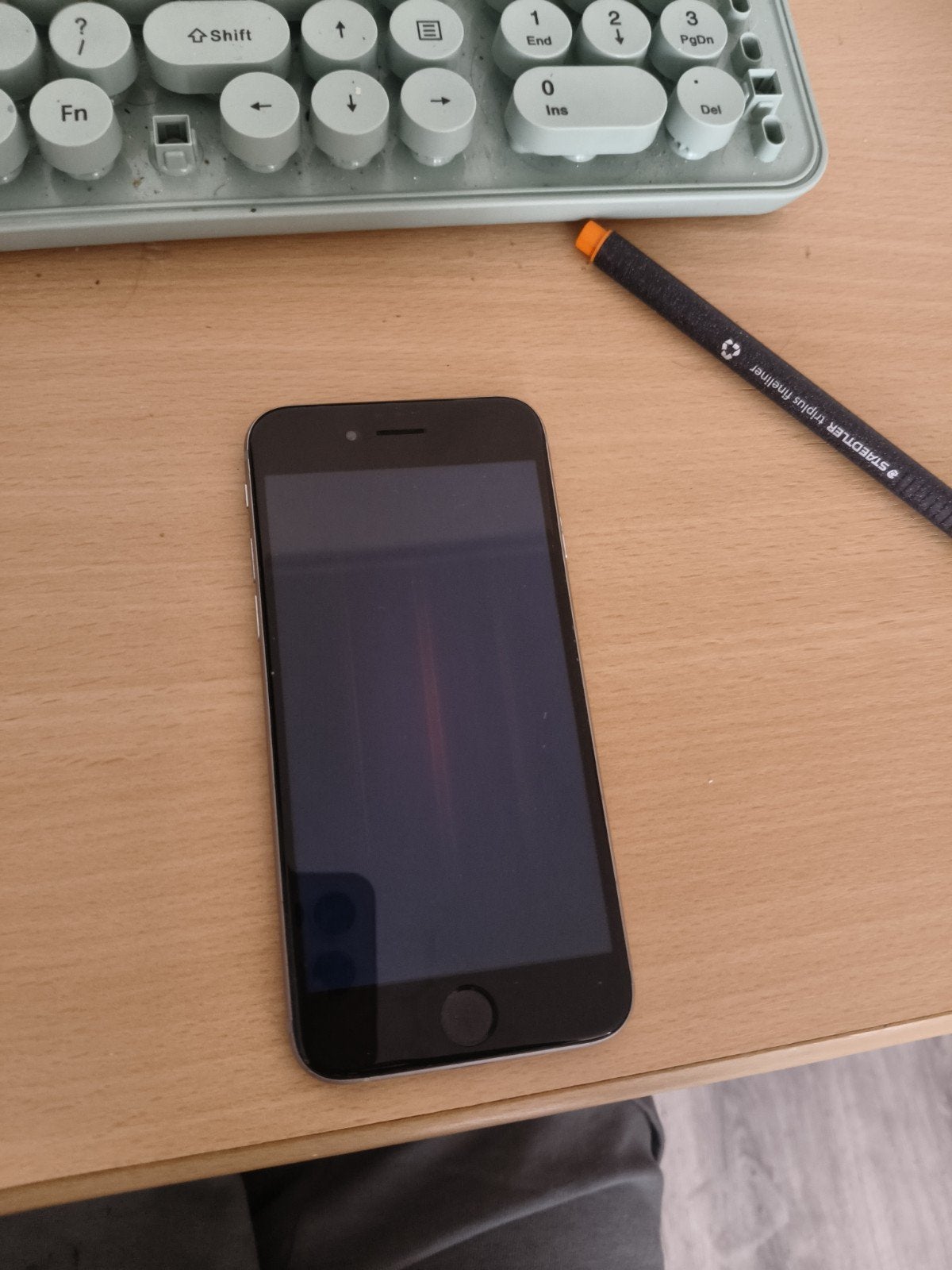 iPhone 6 – scherm kapot – voor onderdelen of reparatie, Gebruikt, Ophalen of Verzenden, 64 GB, Zonder simlock