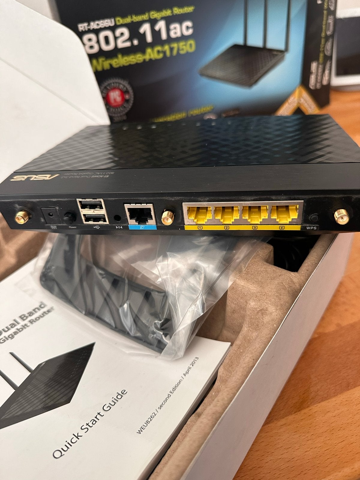 ASUS RT-AC66U Dual-band Gigabit Router 802.11ac Wireless-AC1, Computers en Software, Routers en Modems, Ophalen of Verzenden, Zo goed als nieuw