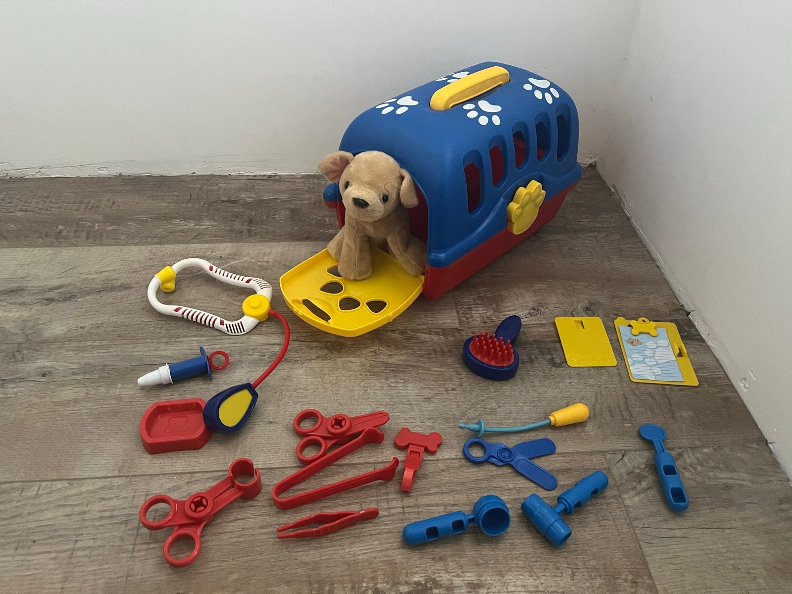 Dierenarts speelset met hond en reismand, Ophalen of Verzenden, Zo goed als nieuw, Overige typen