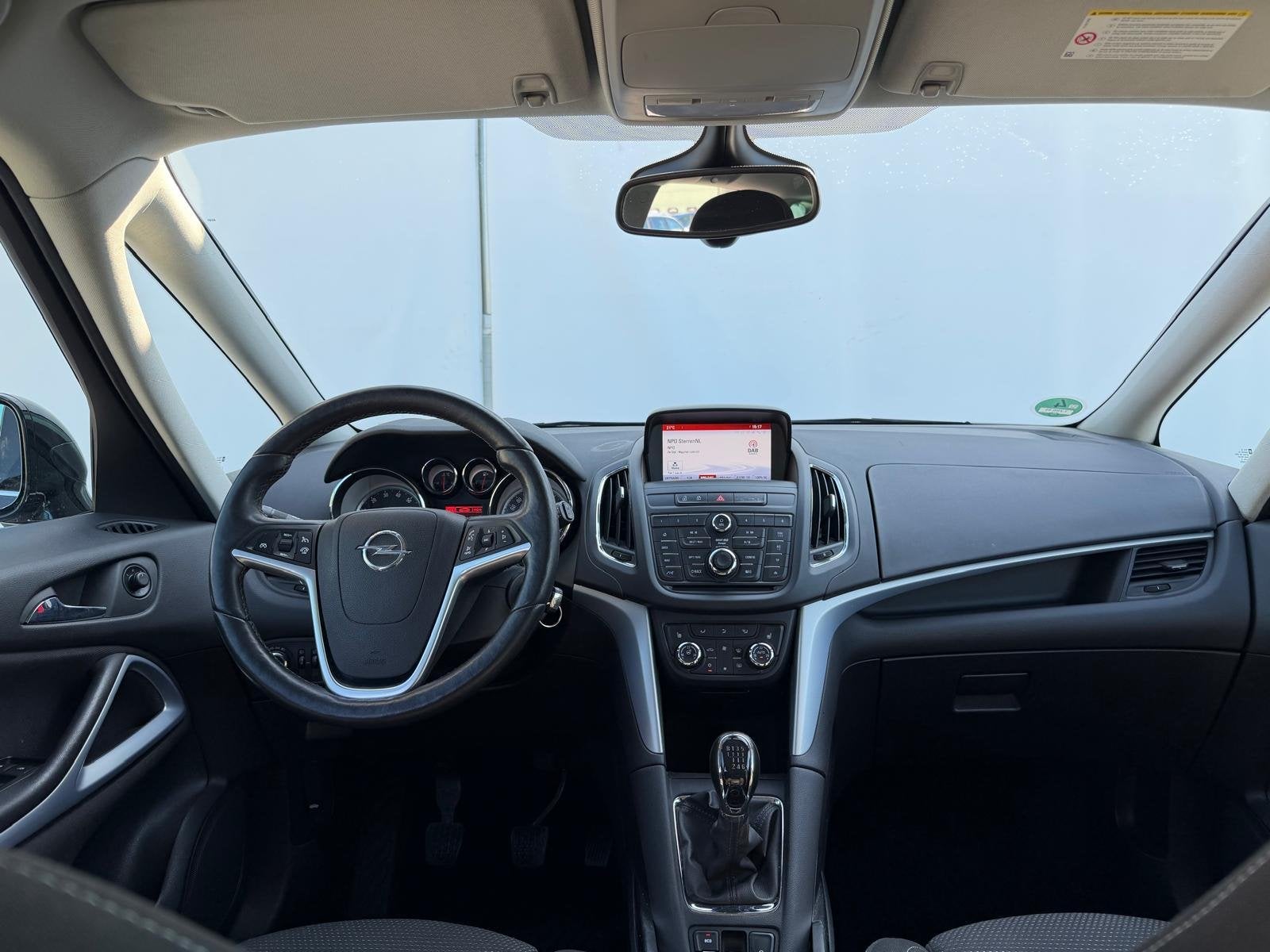 Opel Zafira Tourer 1.4 Business+ 7p. | Camera | Trekhaak | C, Auto's, Euro 5, Stof, Gebruikt, 4 cilinders