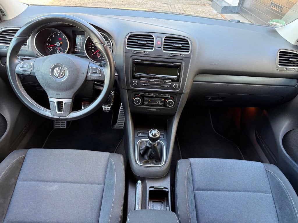 Volkswagen GOLF 1.2 TSI Trendline BlueMotion, Voorwielaandrijving, Euro 5, Stof, Gebruikt