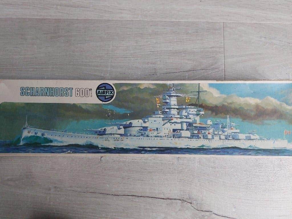 Modelboot Scharnhorst - Duits oorlogsschip schaal 1 op 600, Ophalen, Zo goed als nieuw, 1:50 tot 1:200, Airfix