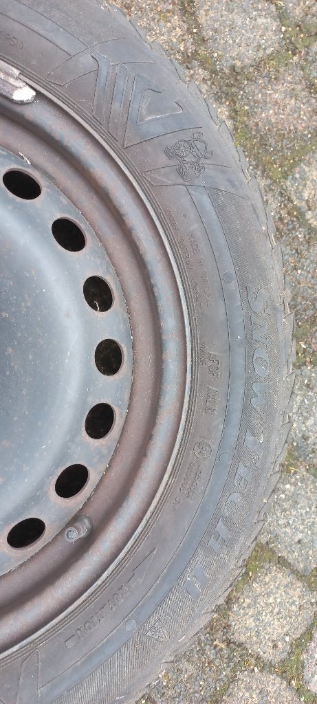 Vinking Snowtech II, winterbanden, Auto-onderdelen, Banden en Velgen, Ophalen, Gebruikt, 16 inch, Band(en)