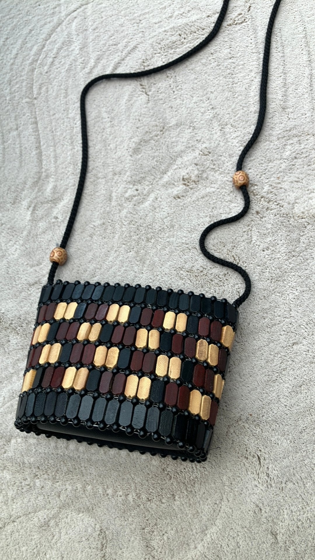 Tasje met houten kralen, Ophalen of Verzenden, Zo goed als nieuw, Zwart