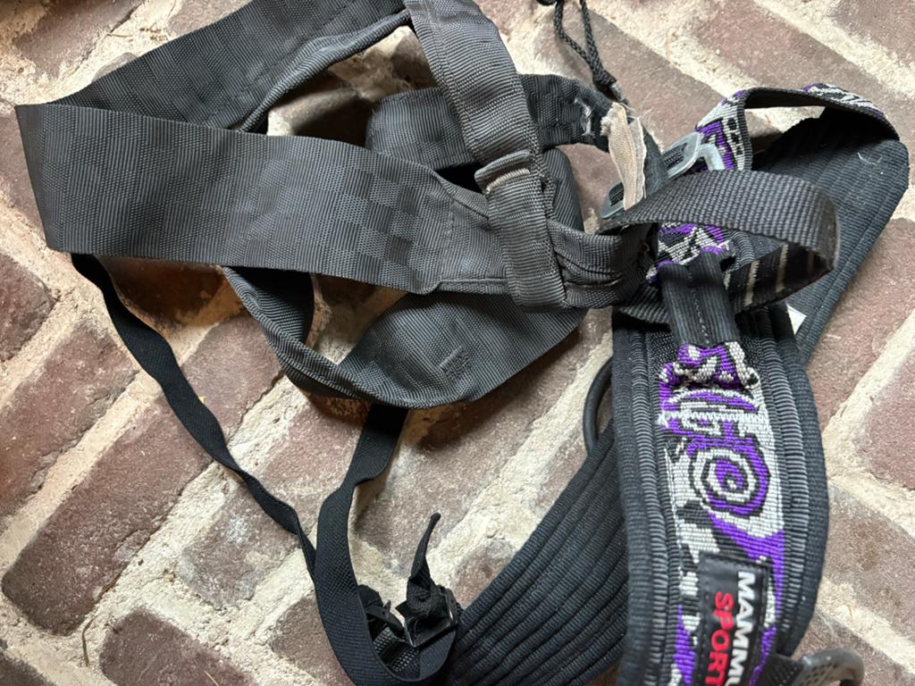 Mammut Klimbroekje - Comfortabel en Veilig maat L, Sport en Fitness, Klimsport, Gebruikt, Klimsport-accessoire, Ophalen of Verzenden