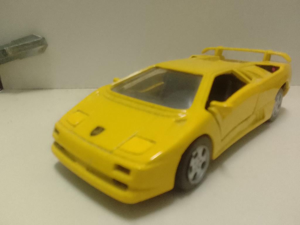Lamborghini Diablo, Hobby en Vrije tijd, Modelauto's | 1:32, Ophalen of Verzenden, Zo goed als nieuw, Auto, Overige merken