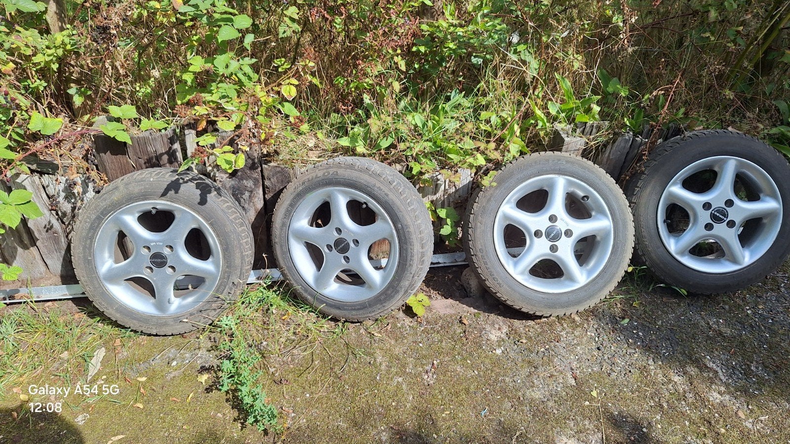 Borbet LM velgen 14 inch met Fulda winterbanden 165/65, Ophalen, 14 inch, Gebruikt, Banden en Velgen