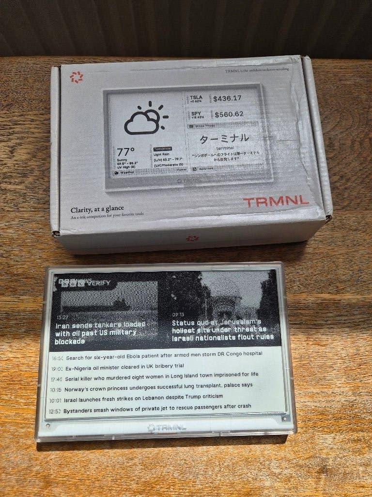 TRMNL E-ink Smart Display / Desk Dashboard, Verzenden, Zo goed als nieuw, 60 Hz of minder, IPS