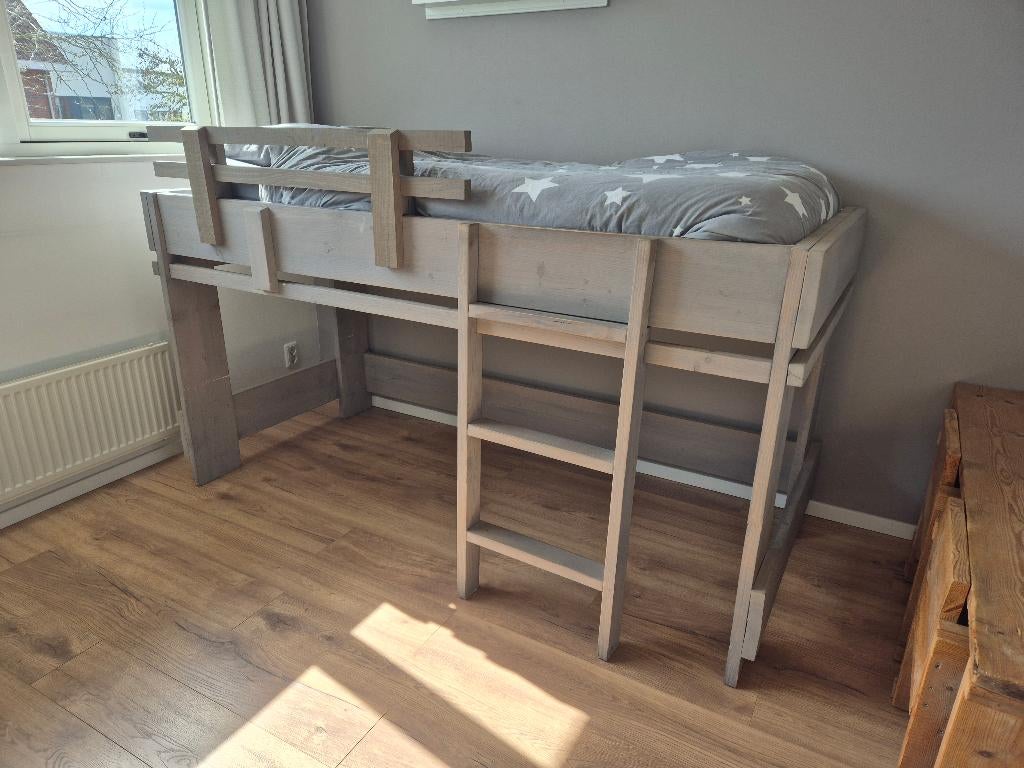 Steigerhouten Half/Hoogslaper, Kinderen en Baby's, Kinderkamer | Bedden, Gebruikt, 180 cm of meer, 85 tot 100 cm, Hoogslaper of Stapelbed
