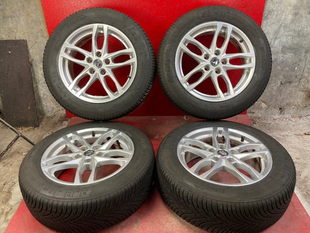 Winterbanden Renault Captur 215/60R17 Kleber, ., Banden en Velgen, 17 inch, .