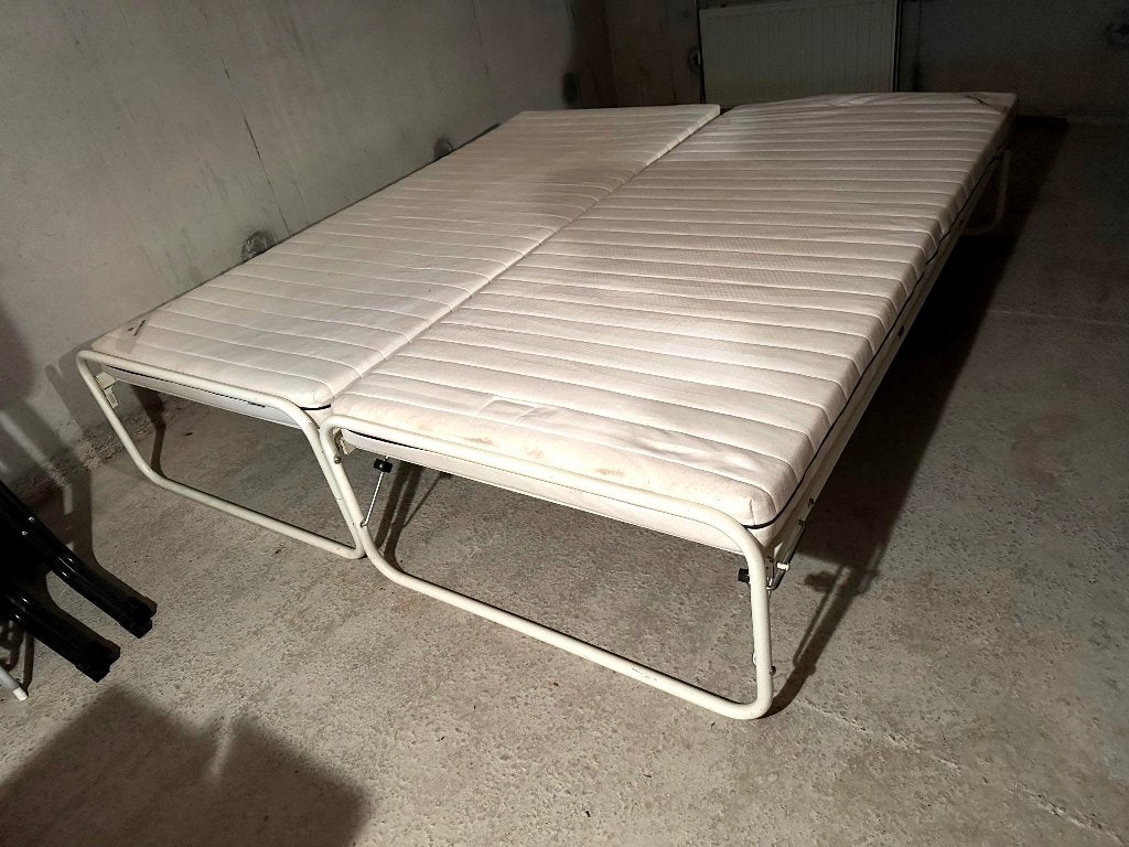 2 bedden, Ophalen, Gebruikt, 90 cm, Eenpersoons