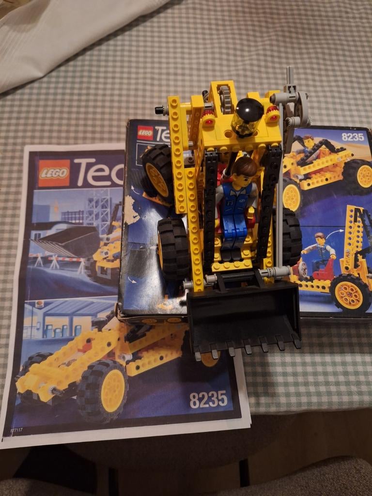 Lego Technic 8235 Bulldozer, Kinderen en Baby's, Speelgoed | Duplo en Lego, Ophalen of Verzenden, Zo goed als nieuw