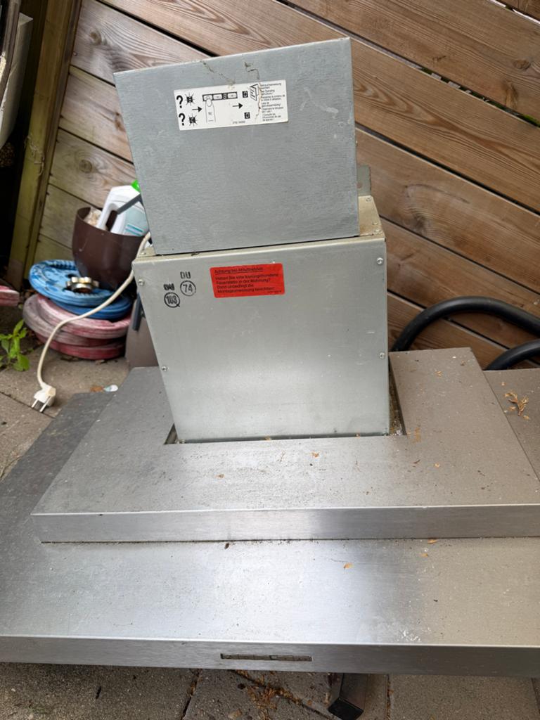 Afzuigkap met motor en verlichting, Witgoed en Apparatuur, Afzuigkappen, Minder dan 200 m³ per uur, Overige typen, Ophalen of Verzenden