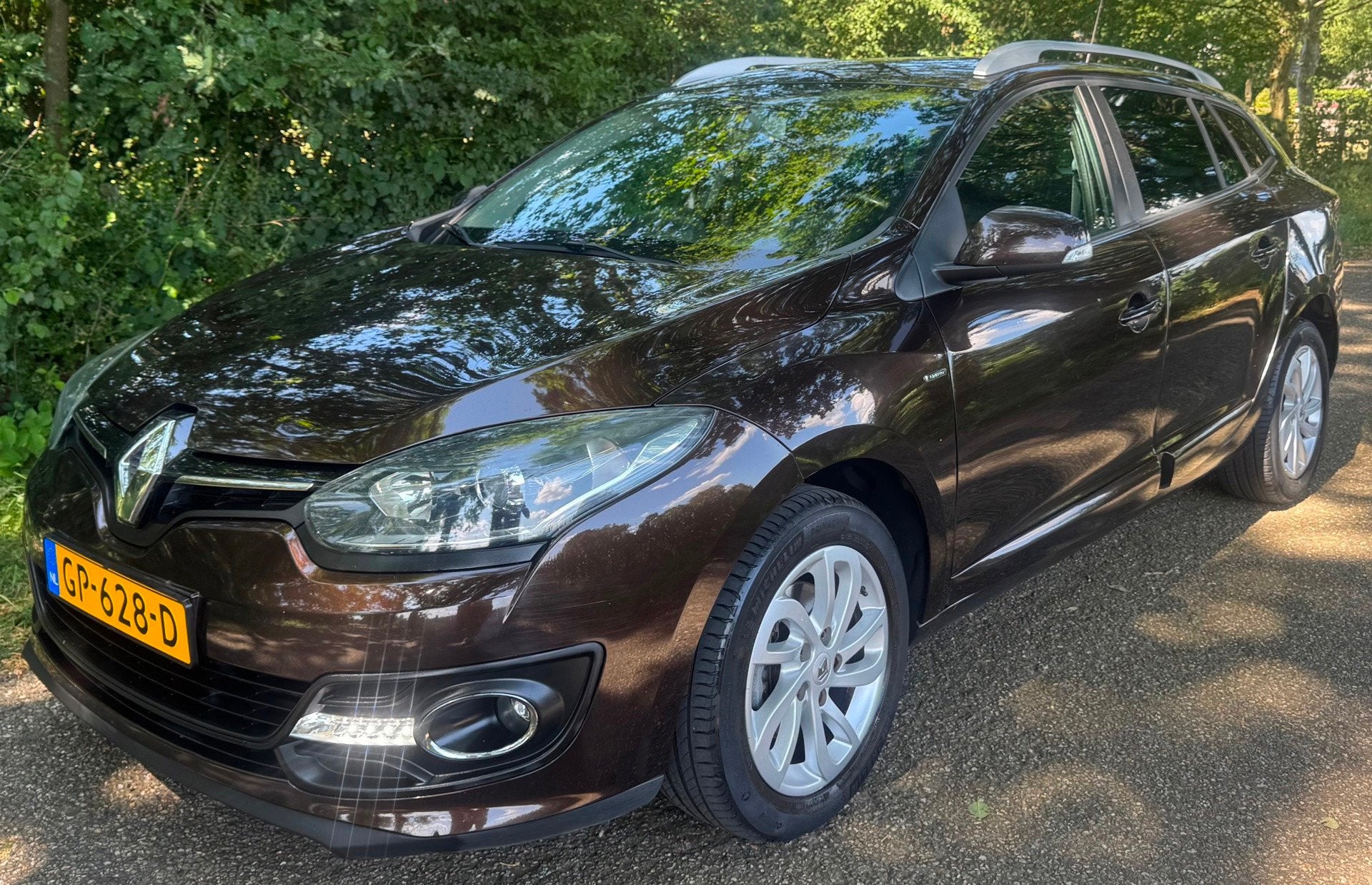 Renault Mégane Estate 1.2 TCe Limited 2015 CLIMA NAVI TREKH, Auto's, Voorwielaandrijving, Euro 5, Stof, Gebruikt