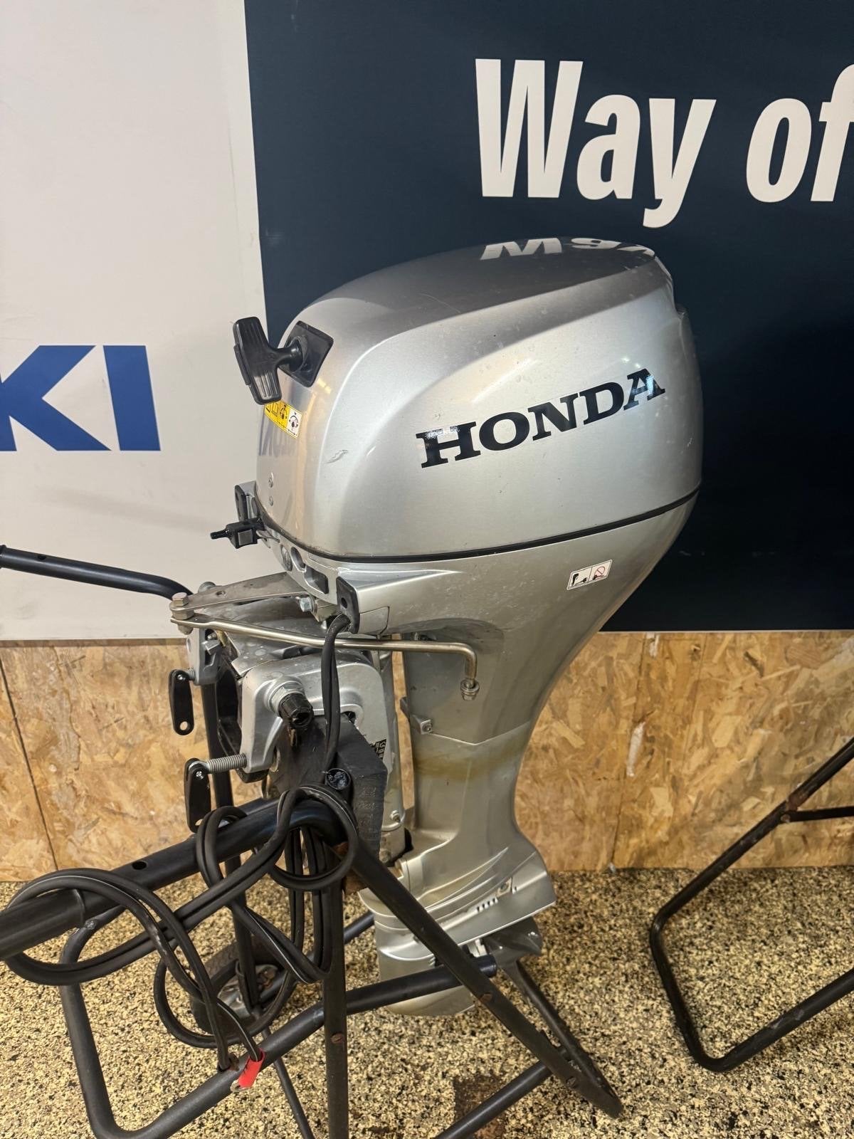 Honda 20 pk 4-takt buitenboordmotor, langstaart, elektrisch, Ophalen, 10 tot 30 pk, Viertaktmotor, Zo goed als nieuw