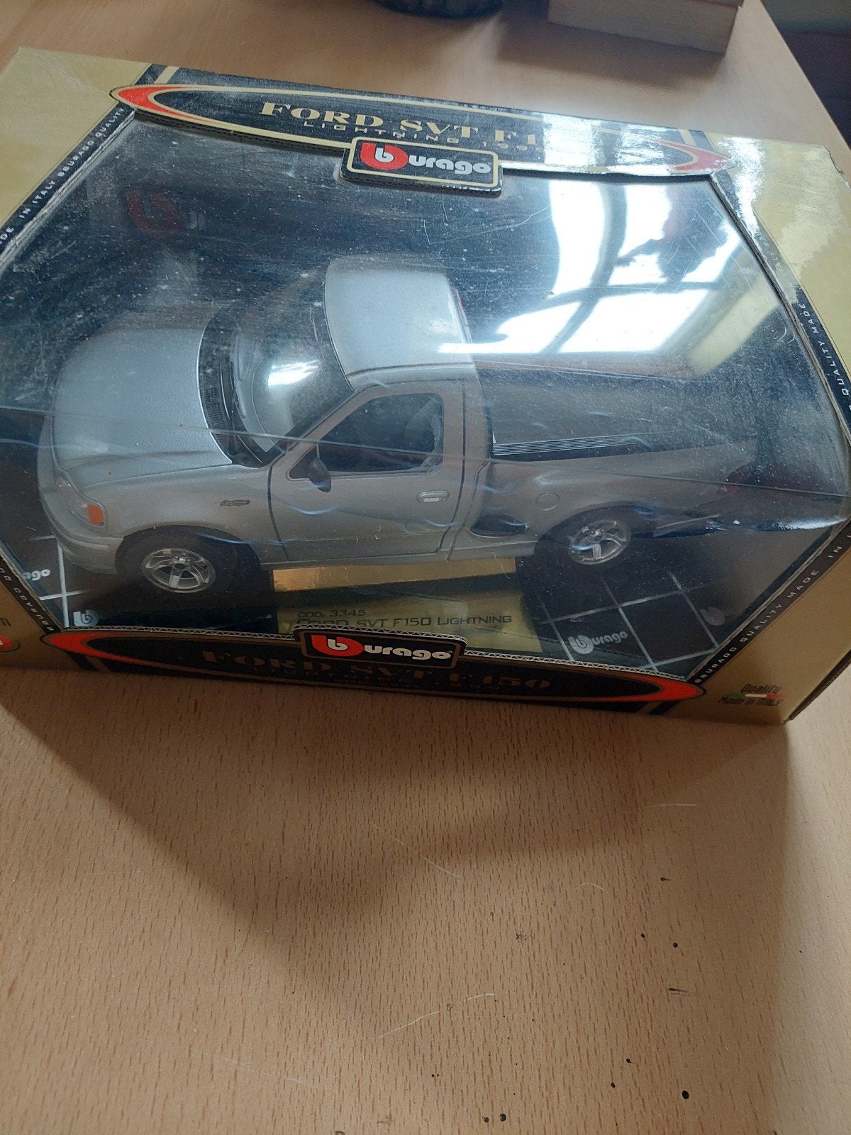 Burago Ford SVT F150 1999 Modelauto serie 1:18 - 1:21, Ophalen of Verzenden, Zo goed als nieuw, Overige typen
