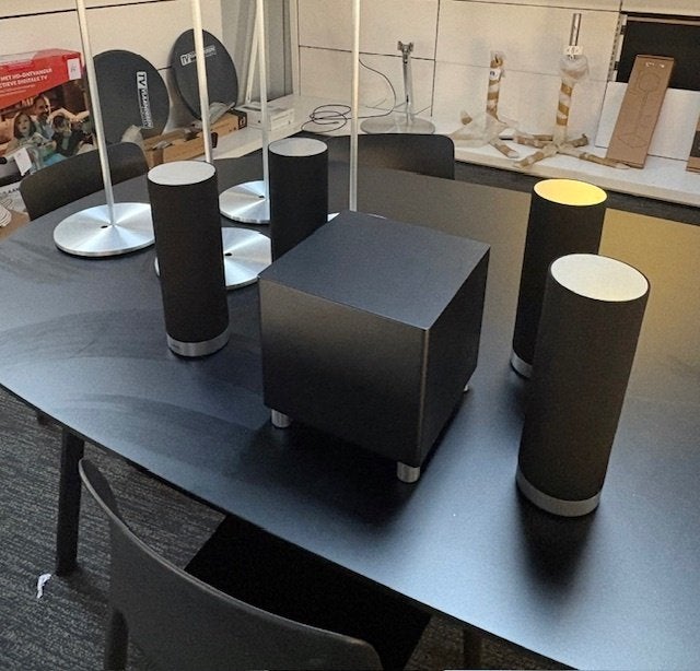 Loewe 3D Orchestra Surround systeem, Overige systemen, Zo goed als nieuw, 120 watt of meer, Ophalen