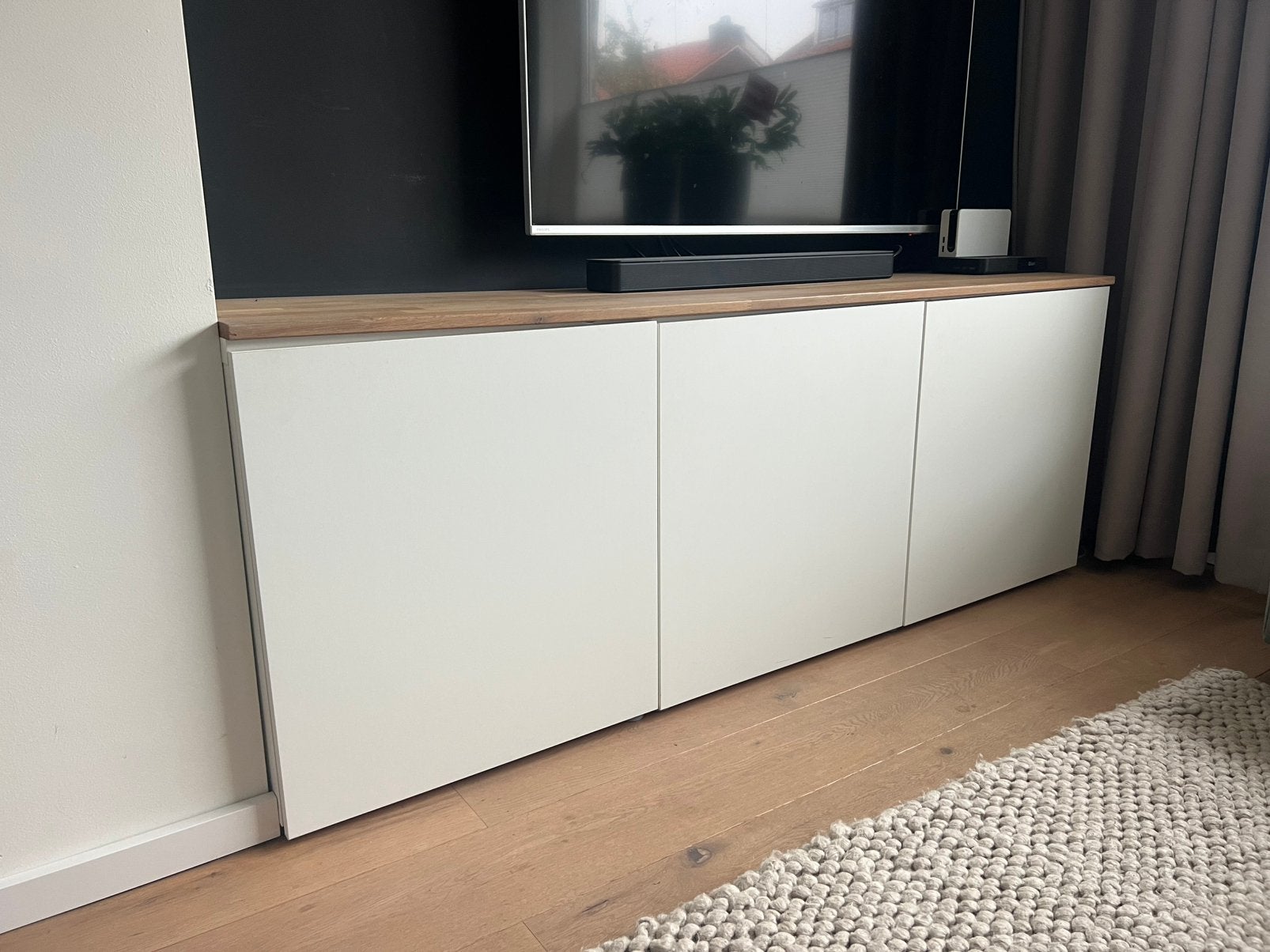Kast wit met eiken houten plank, Ophalen, Zo goed als nieuw, 25 tot 50 cm, 50 tot 100 cm